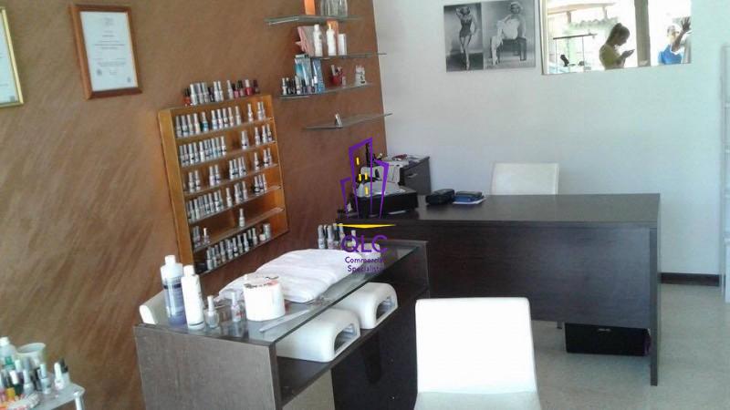 Retail / Shops / Clinics in Attard - REF 21413