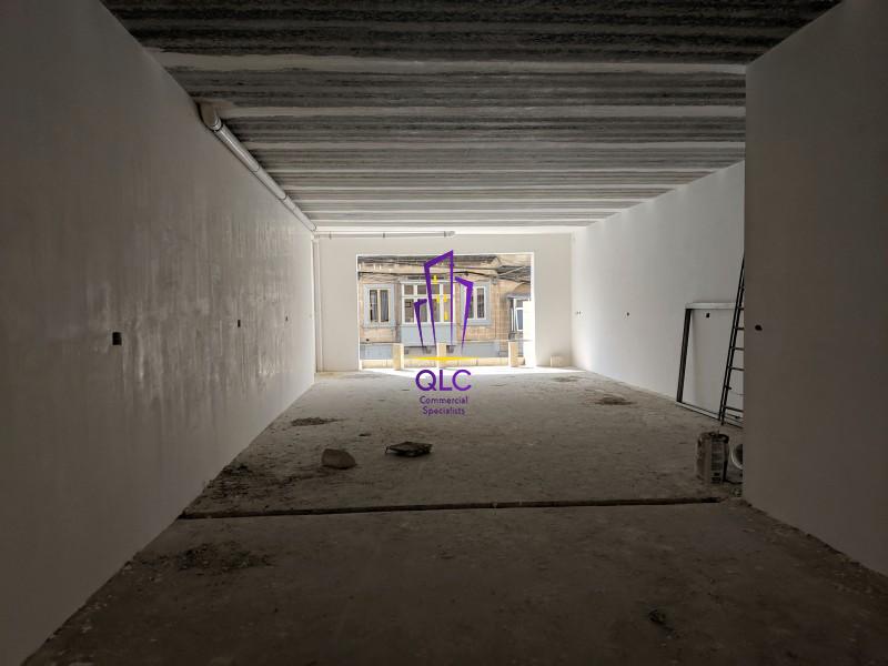 Retail / Shops / Clinics in Hamrun - REF 44065