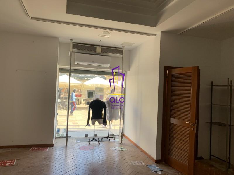 Retail / Shops / Clinics in Valletta - REF 58436