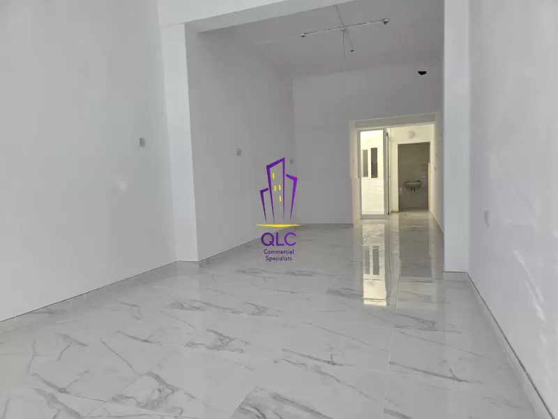 Retail / Shops / Clinics in Marsa - REF 62579 Retail / Shops / Clinics in Marsa - REF 62579