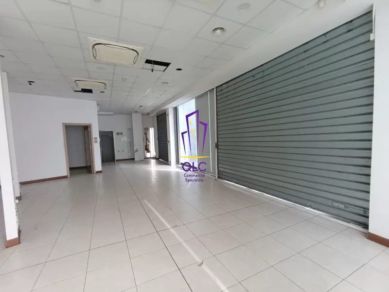 Showrooms in Marsa - REF 62738