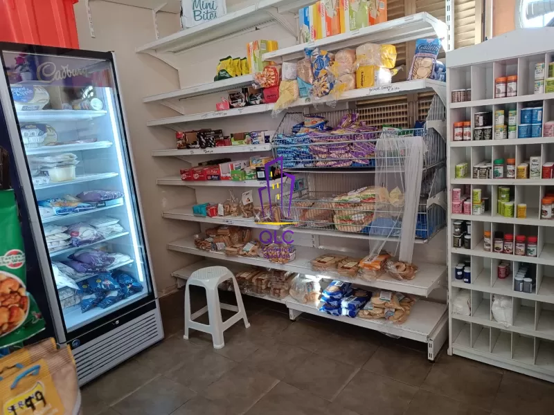 Retail / Shops / Clinics in Mellieha - REF 62808