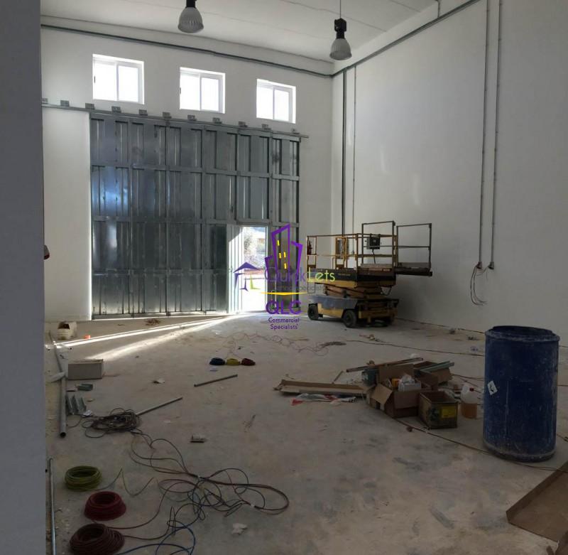 Factories / Warehouses in Maghtab - REF 8585